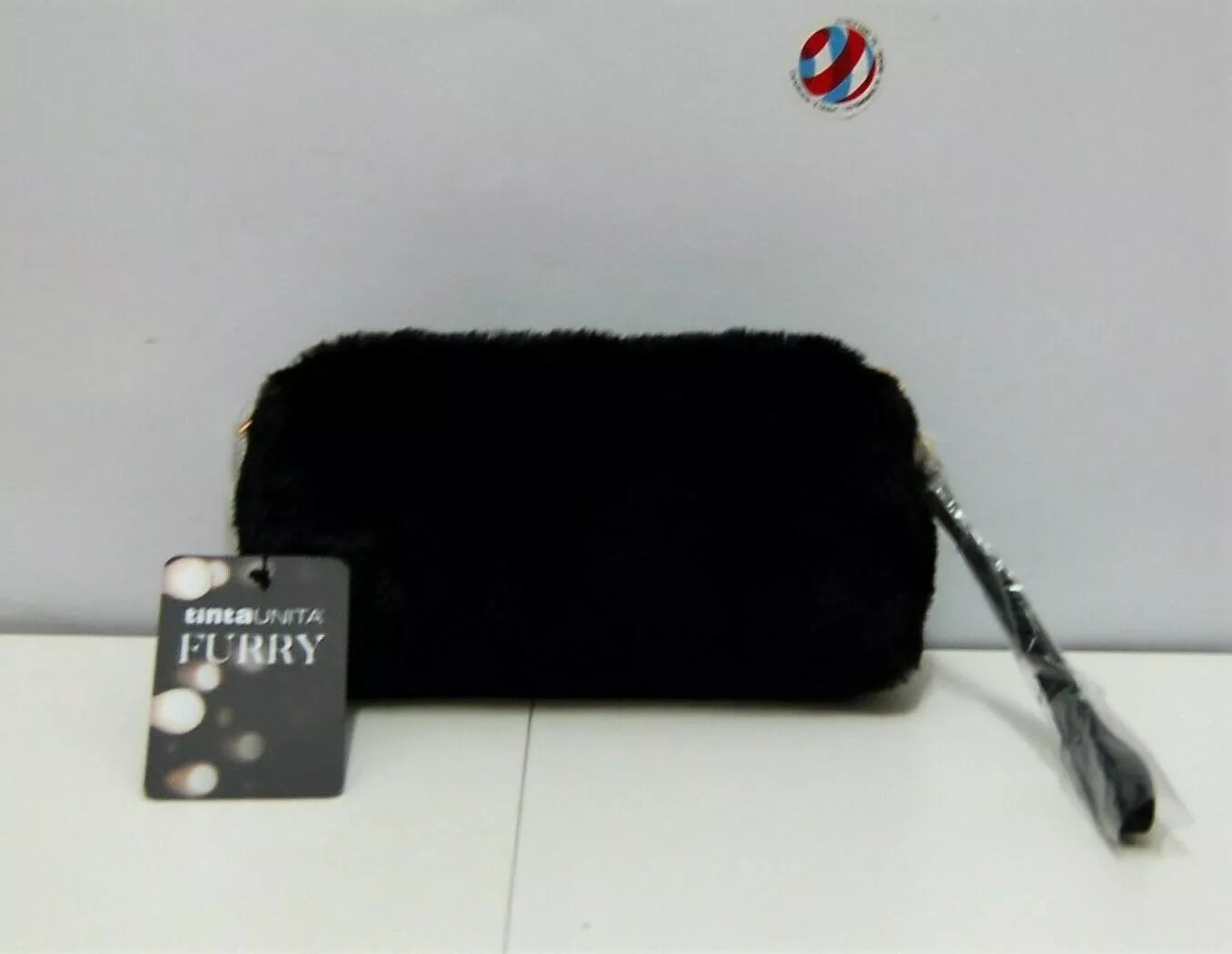 POCHETTE TESSUTO PELLICCIA E SIMIL PELLE NERO Furry idea regalo
